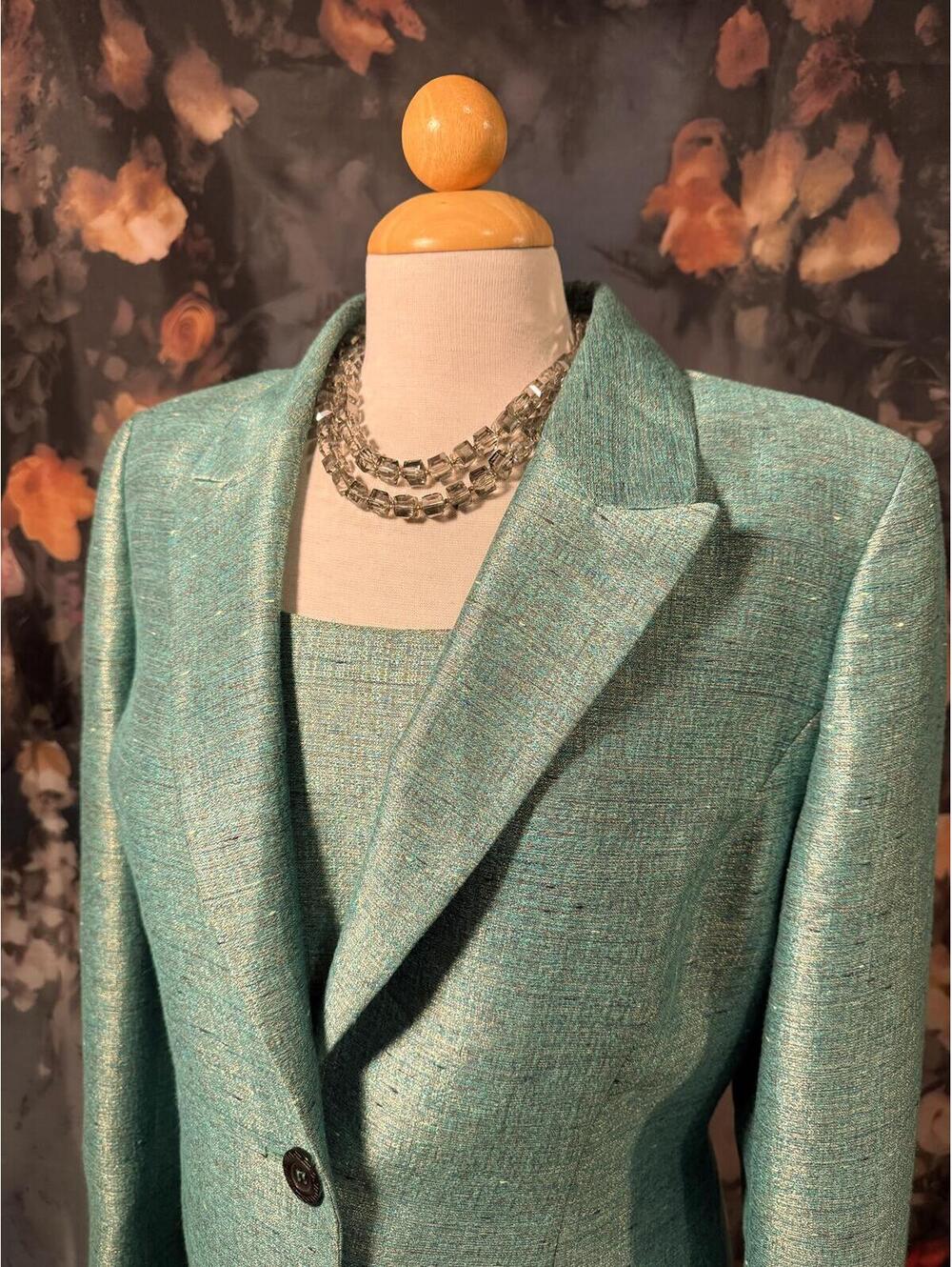 Kasper Women's Three-Piece Skirt Suit in Teal Tweed - Picture 3 of 8